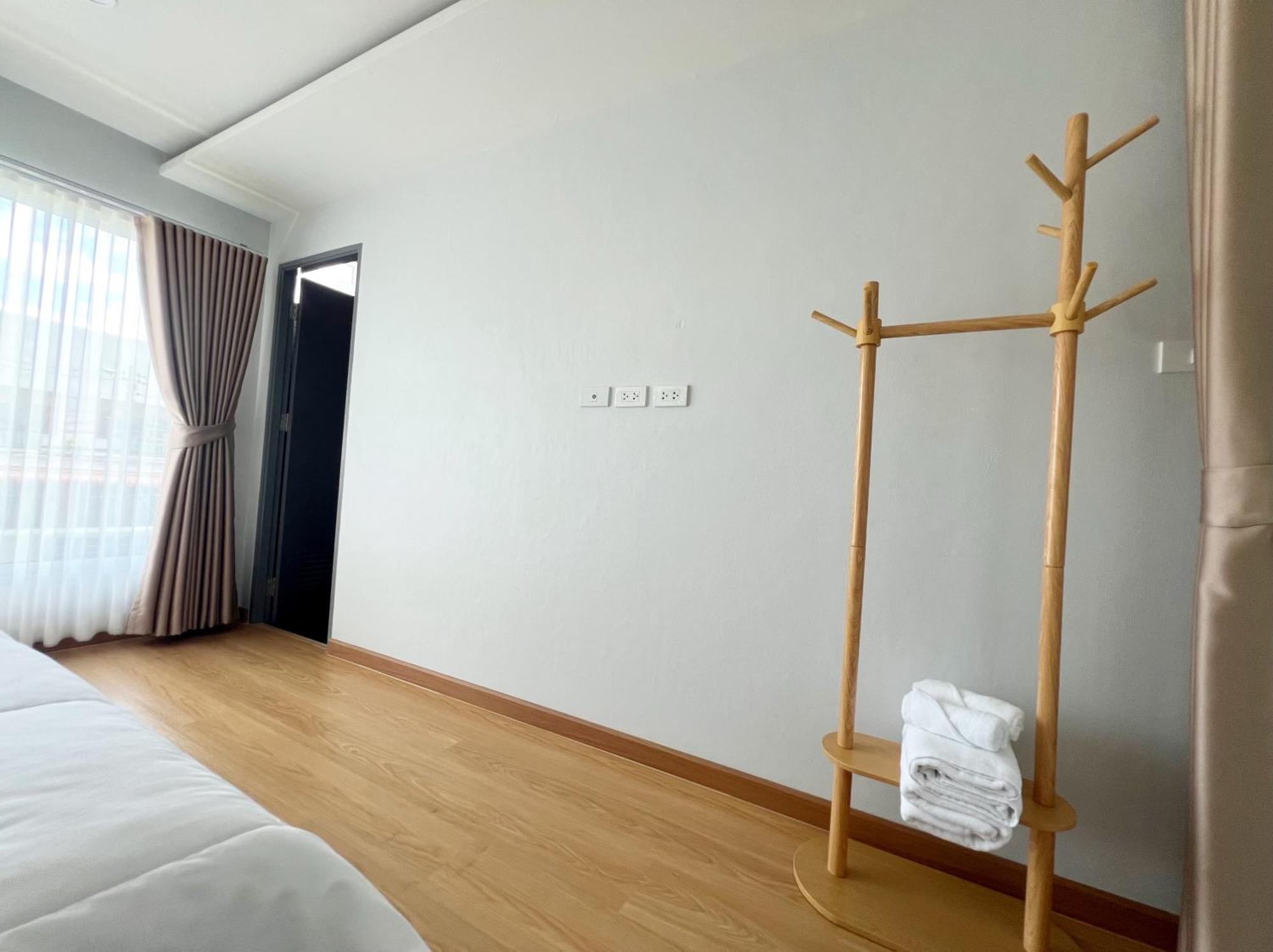 Monday Guesthouse Hatyai Hat Yai Exterior foto